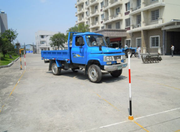 2011年我公司前往蕭山農(nóng)機(jī)監(jiān)理站進(jìn)行樁考儀培訓(xùn)