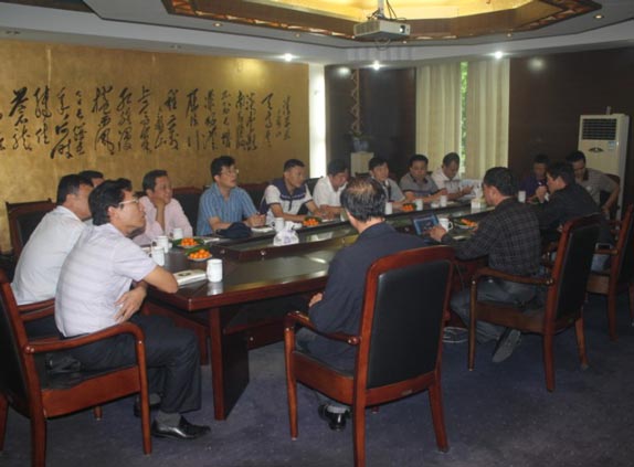 4月24號海南省農(nóng)機(jī)所領(lǐng)導(dǎo)來我公司考察